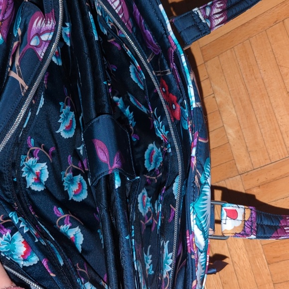 Vera Bradley Tote - Picture 5 of 7